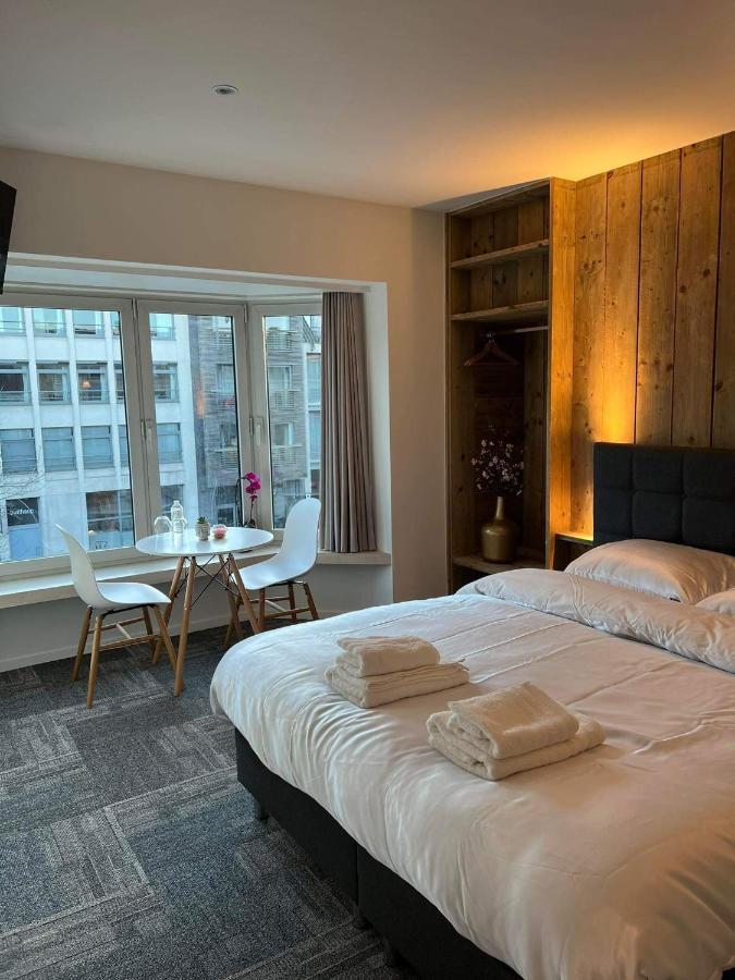 Grote Kamer In Brugge Centrum Met Badkamer ! Exteriör bild